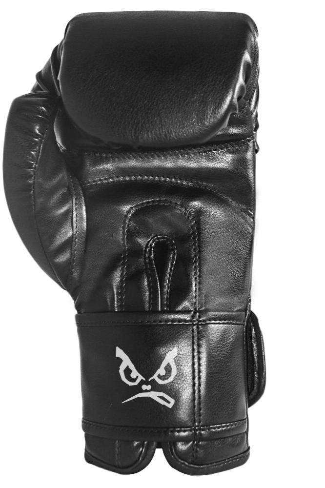 Luva de Muay Thai e Boxe Infantil 8Oz Preta Bad Boy