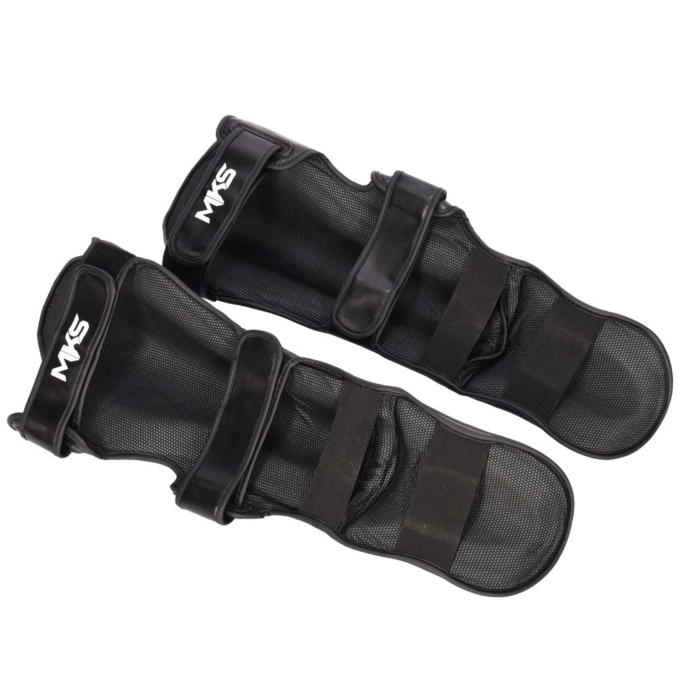 Caneleira Muay Thai Preta MKS Armour