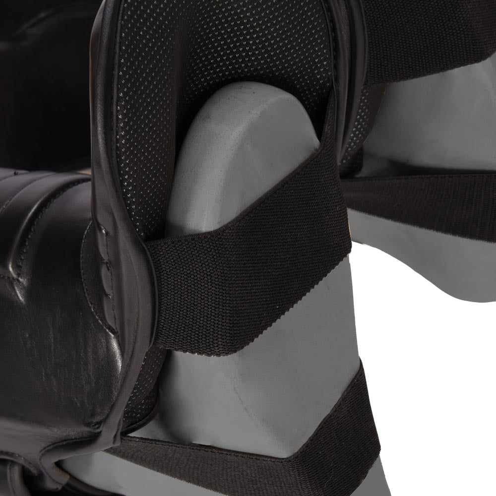 Caneleira Muay Thai Preta MKS Armour