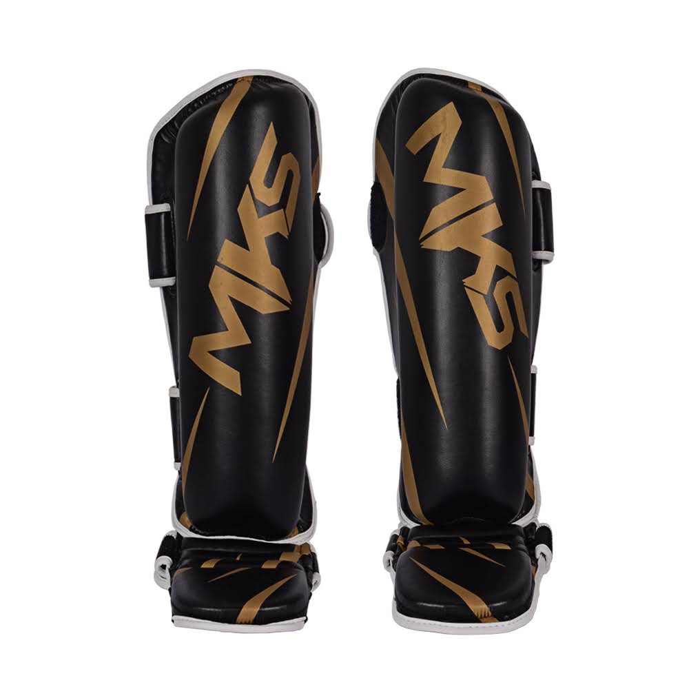 Kit Caneleira e Luva de Muay Thai Preto e Dourado